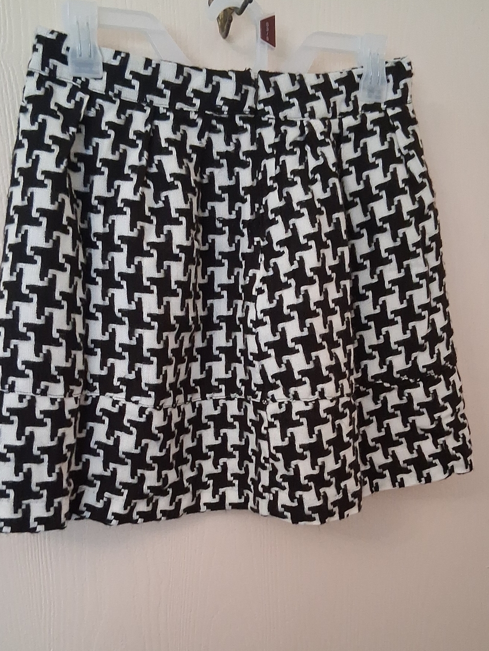Xhilaration Black & White Houndstooth Mini Skirt